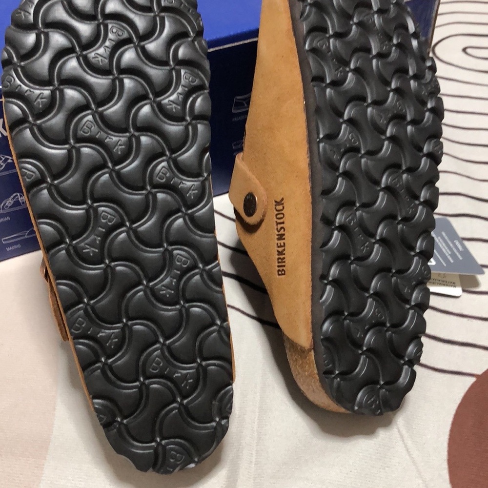 🍭birkenstock Women's Tan Suede Mules - Picture 5 of 5